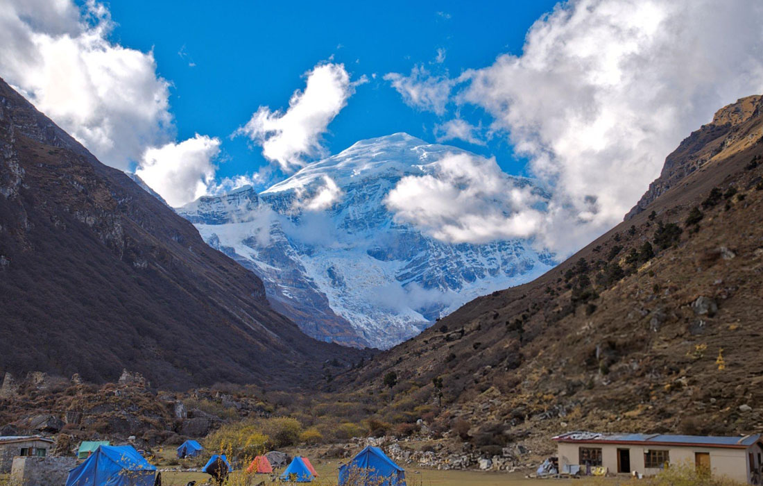 JHOMOLHARI SOE YAKSA TREK