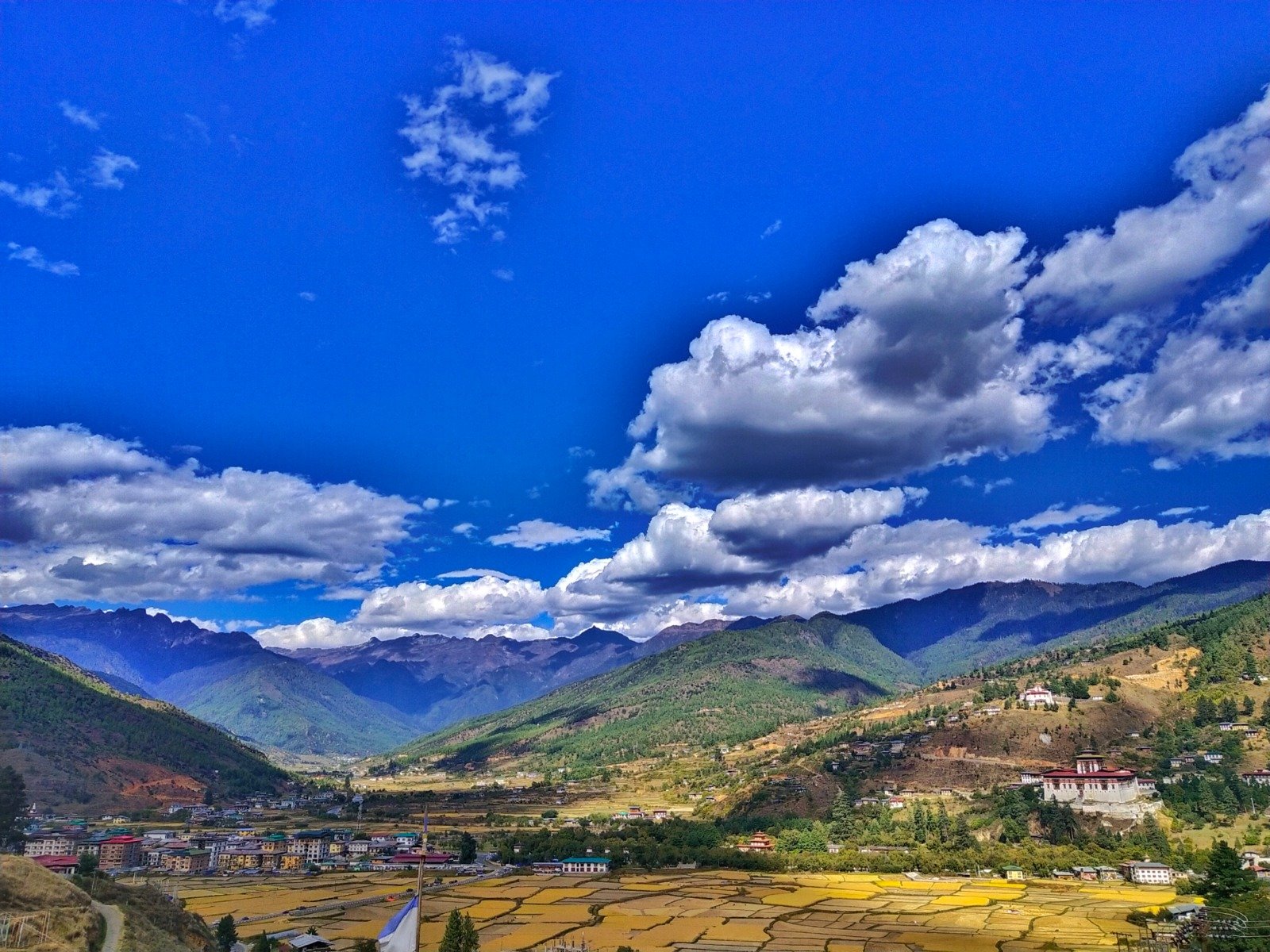 Valleys of Serenity – Bhutan